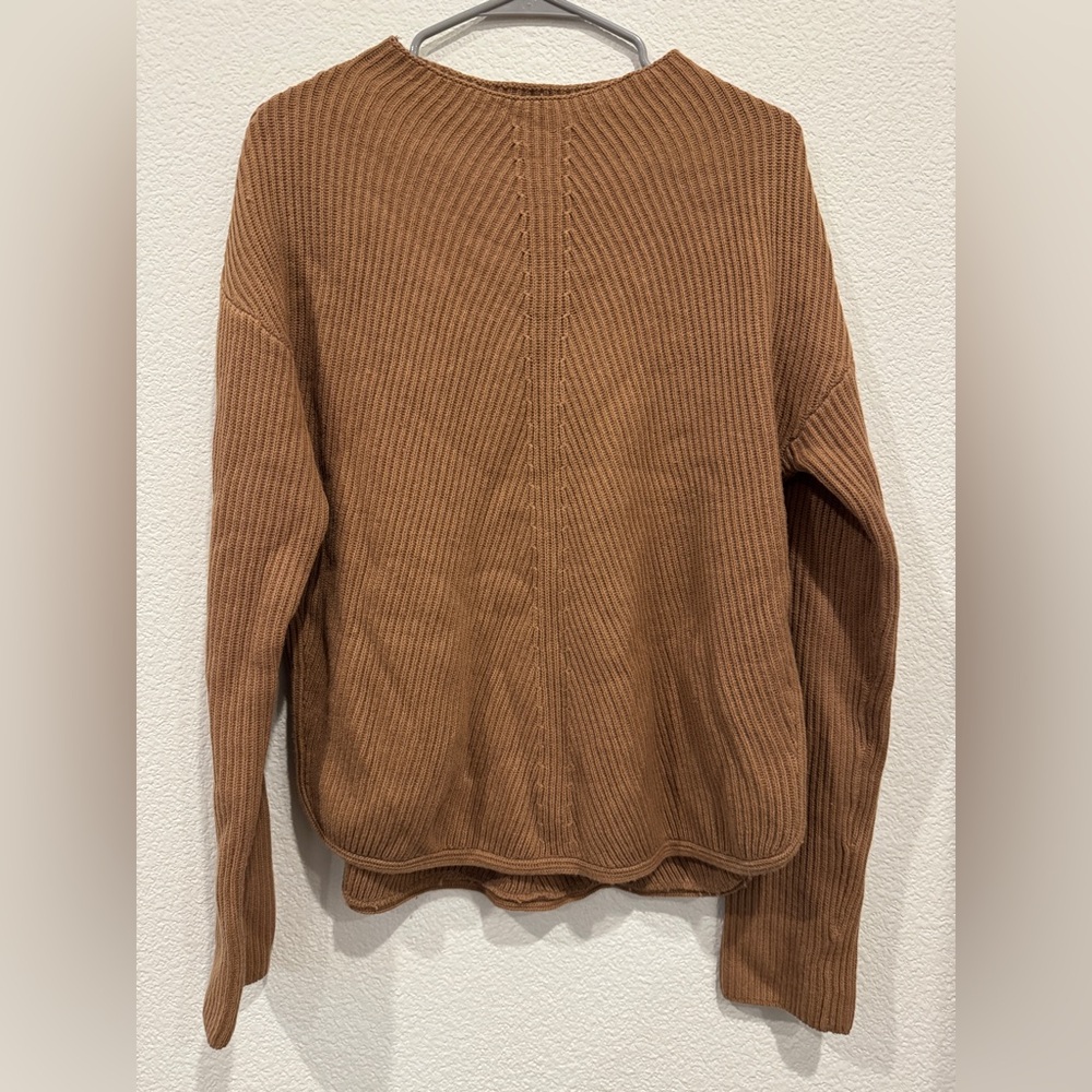 Aritzia Babaton wool blend sweater
